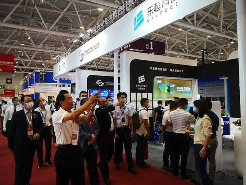 光子硬科技展团闪耀光博会，中科创星引领硬科技时代新篇章